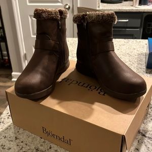 Bjorndal Phoebe New in Box. Never worn
